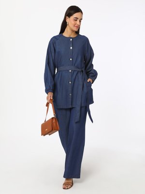 Mavi Düğme Detaylı Denim Pantolon & Tunik İkili Takım Mavi Düğme Detaylı Denim Pantolon & Tunik İkili Takım