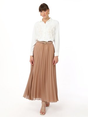 Piliseli Şifon Etek Acik Vizon