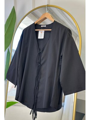 Siyah Ön Bağlamalı Kimono Tunik Siyah Ön Bağlamalı Kimono Tunik