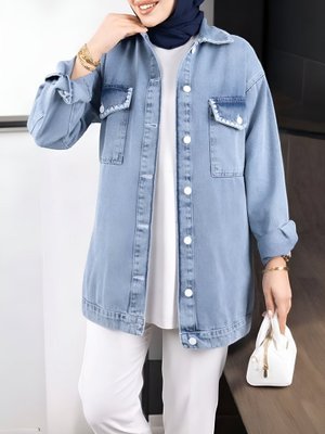 Buz Mavi Kapaklı Cepli Puntolu Kot Ceket