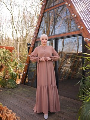 Vizon Ankanoor Yarım Patlı Katlı Elbise Vizon Ankanoor Yarım Patlı Katlı Elbise