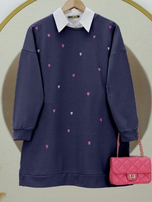 Lacivert Bisiklet Yaka Kalp İşlemeli Yırtmaçlı Tunik