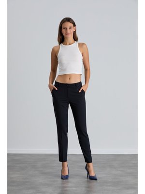 Lacivert Bilek Boy Dar Paça Kumaş Pantolon Lacivert Bilek Boy Dar Paça Kumaş Pantolon