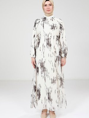 Siyah Baskılı Beyaz Elbise
