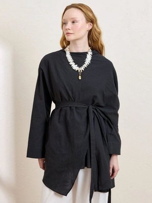 Siyah Organik Keten Şal Detay Tunik
