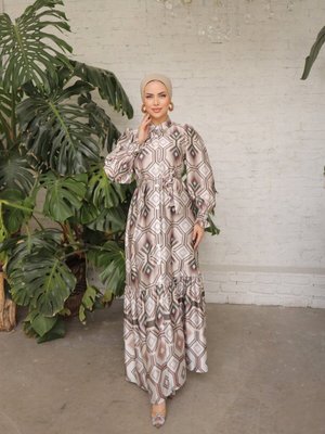 Pudra Yaka Eteği Sulu Saten Gömlek Elbise Pudra Yaka Eteği Sulu Saten Gömlek Elbise