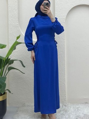 Saks Yanları Bağlamalı Kolu Lastikli Saten Abiye Elbise