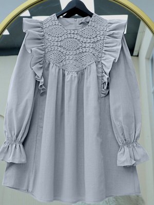 Gri Omuz Fırfırlı Robası Dantel İşlemeli Poplin Tunik Gri Omuz Fırfırlı Robası Dantel İşlemeli Poplin Tunik