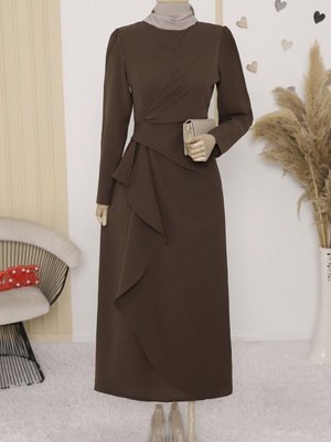 Kahve Önü Allerli Eteği Asimetrik Krep Elbise