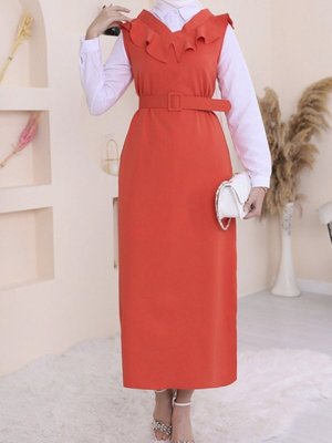 Nar Çiçeği Yakası V Kemerli Uzun Jile Elbise