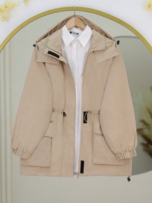 Bej Lastik Bağcıklı Torba Cepli Fermuarlı Trençkot