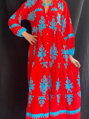 Kırmızı Viskon Kumaş Uzun Kollu Desenli Salaş Elbise Kırmızı Viskon Kumaş Uzun Kollu Desenli Salaş Elbise