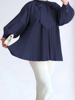 Lacivert Yakası Bağcıklı Kolları Ve Eteği Pliseli Tunik