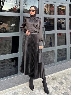 Siyah Pliseli Beli Lastikli Etek Siyah Pliseli Beli Lastikli Etek