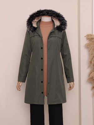 Haki Çıkma Kapüşonlu Çıtçıtlı Cepli Kısa Kaban