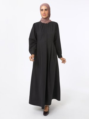 Siyah Pile Detaylı Krep Kumaş Elbise