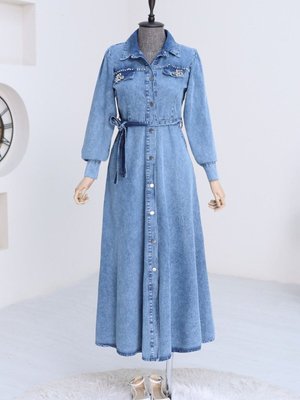 İndigo Taş Detaylı Boydan Düğmeli Kot Elbise İndigo Taş Detaylı Boydan Düğmeli Kot Elbise