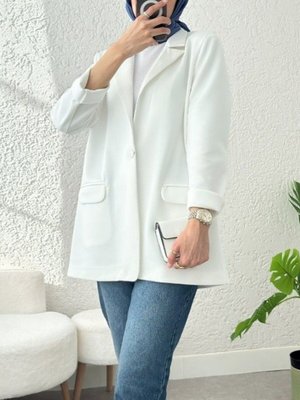 Beyaz Cepli Tek Düğmeli Likralı Ceket Beyaz Cepli Tek Düğmeli Likralı Ceket