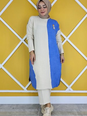 Koyu Mavi Garnili Broş Detaylı Tunik Koyu Mavi Garnili Broş Detaylı Tunik