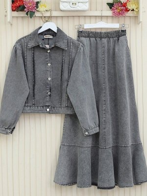 Füme Etek Ucu Volanlı Düğmeli Ceketli Kot İkili Takım Füme Etek Ucu Volanlı Düğmeli Ceketli Kot İkili Takım