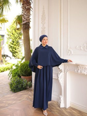 Lacivert Yakalı Pelerinli Elbise