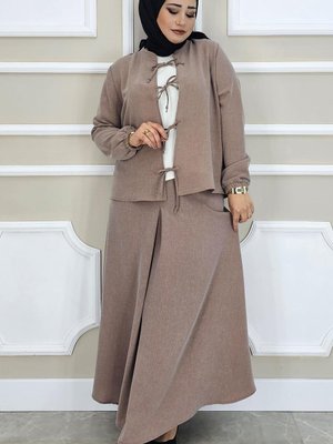 Somon Önü Bağcıklı Üçlü Takım Somon Önü Bağcıklı Üçlü Takım