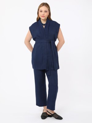 Lacivert Büyük Beden Yelekli Pantolonlu Takım