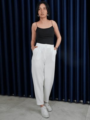 Beyaz Havuç Pantolon