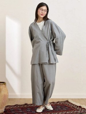 Gri Organik Keten Bağlamalı Tunik & Şalvar Pantolon Takım Gri Organik Keten Bağlamalı Tunik & Şalvar Pantolon Takım