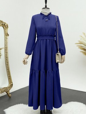 Lacivert Yaka Fırfırlı Parçalı Gofre Elbise