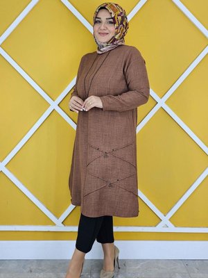 Kahverengi Nervür Dikim Detaylı Kolyeli Tunik