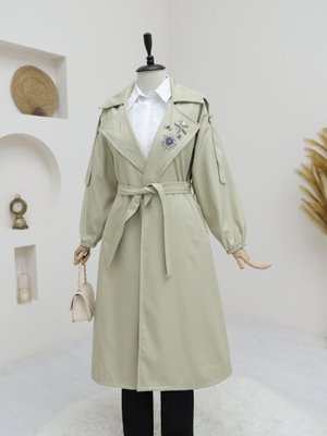 Taş Broşlu Detaylı Balon Kol Trençkot