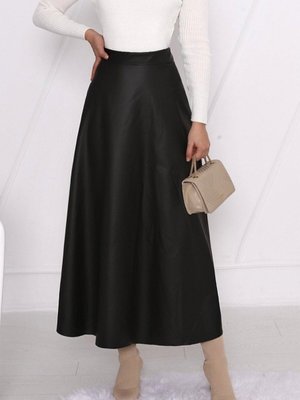 Siyah Uzun Beli Lastikli Düz Deri Etek Siyah Uzun Beli Lastikli Düz Deri Etek