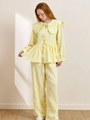 Sarı Fistolu Müslin Robalı Fiyonklu Bluz