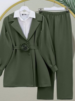 Haki Kemeri Gül Detaylı Kruvaze Yaka Ceket Pantolon İkili Takım