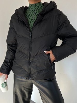 Siyah Sabit Kapüşonlu Fermuarlı Kışlık Mont