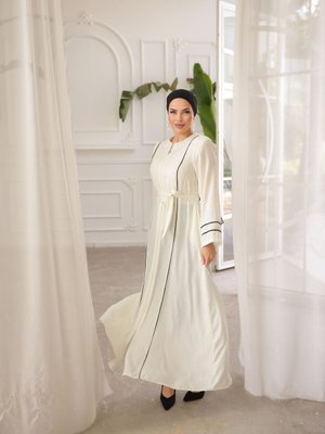 Beyaz Ankanoor Kol Ağzı Ve Önü Çift Biyeli Ferace Beyaz Ankanoor Kol Ağzı Ve Önü Çift Biyeli Ferace