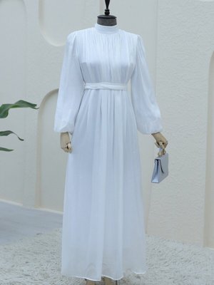 Beyaz Omuzdan Büzgülü Işıltı Kumaş Balon Kol Elbise