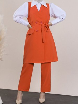 Turuncu Yelekli Pantolon İkili Takım