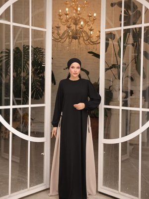 Siyah Garnili Yandan Elbise