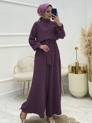 Mor Dik Yaka Kemerli Güllü Tulum Mor Dik Yaka Kemerli Güllü Tulum