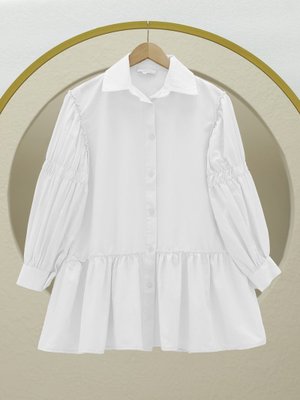 Beyaz Koldan Büzgülü Fırfır Detaylı Gömlek