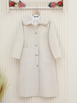 Krem Boydan Düğmeli Cepli Kaban