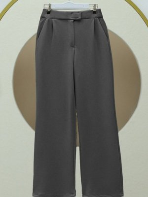 Gri Beli Cırtlı Likralı Pantolon