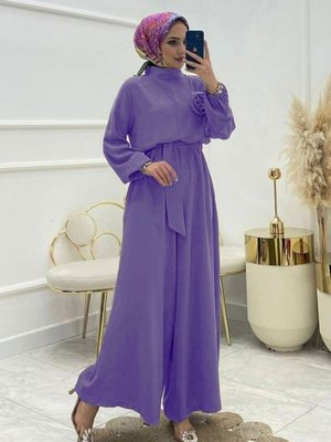 Lila Dik Yaka Kemerli Güllü Tulum