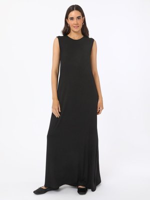 Siyah Viskon Kolsuz İçlik Elbise