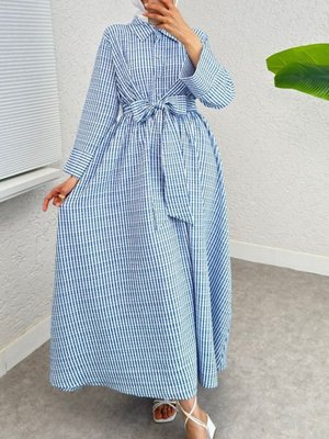 Mavi Yarım Düğmeli Beli Bağlamalı Çizgili Elbise Mavi Yarım Düğmeli Beli Bağlamalı Çizgili Elbise