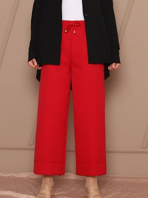 Kırmızı Bağcık Detaylı Double Paça Dikişli Pantolon Kırmızı Bağcık Detaylı Double Paça Dikişli Pantolon
