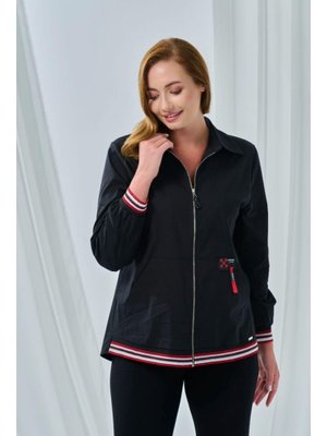 Siyah Büyük Beden Fermuar Detaylı Kanguru Cepli Ceket