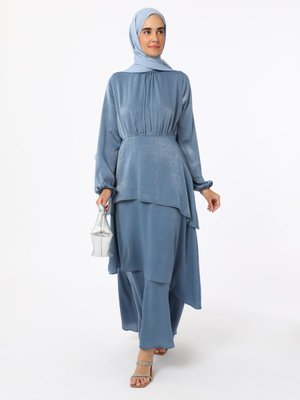 Volanlı Saten Elbise Acik Petrol